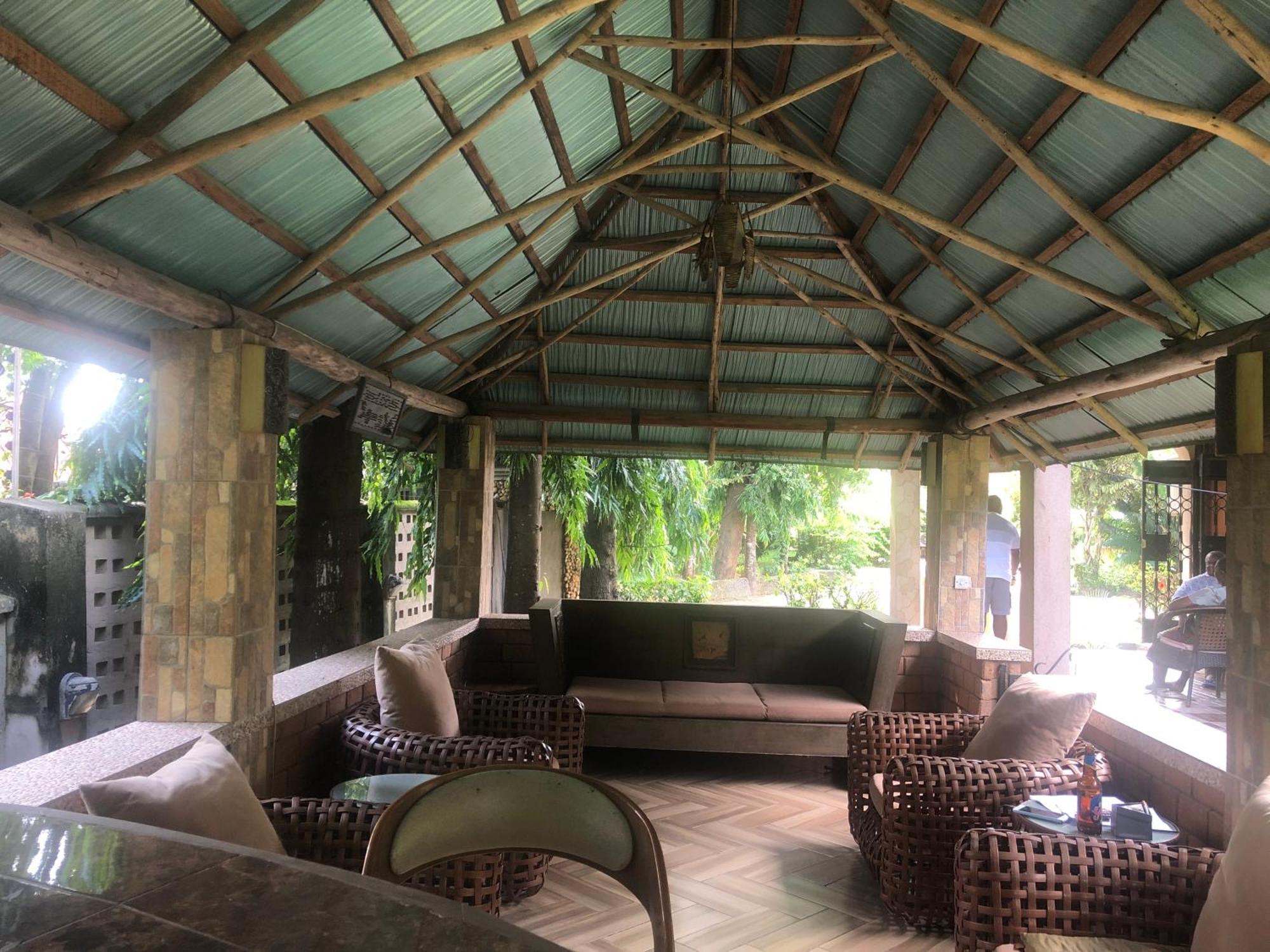 Tatys Homestay ダル・エス・サラーム エクステリア 写真