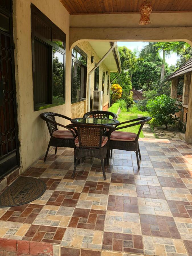 Tatys Homestay ダル・エス・サラーム エクステリア 写真