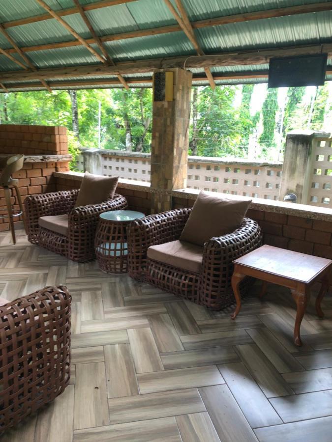 Tatys Homestay ダル・エス・サラーム エクステリア 写真